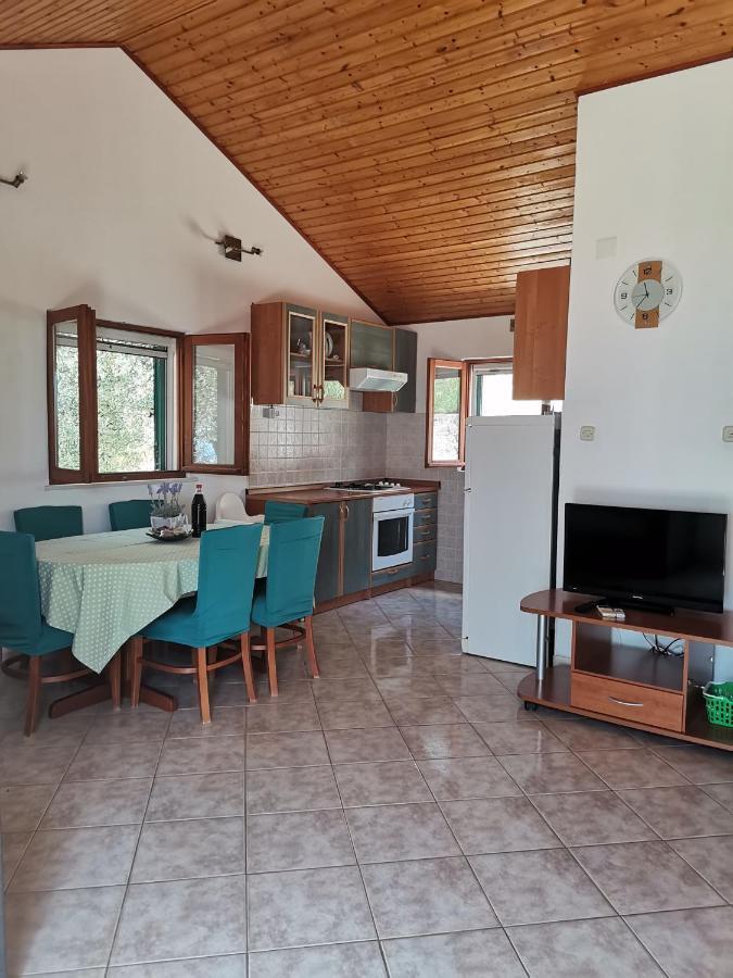 Holiday Home Vineyard House Bol Exterior foto