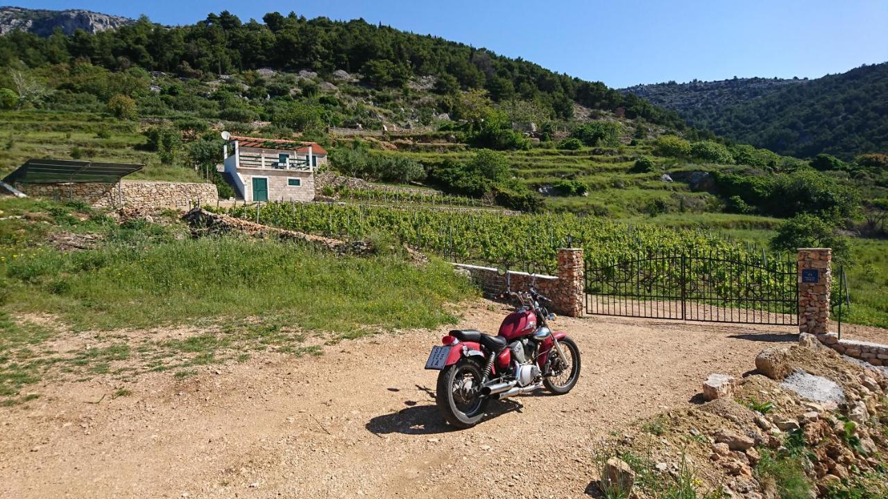 Holiday Home Vineyard House Bol Exterior foto